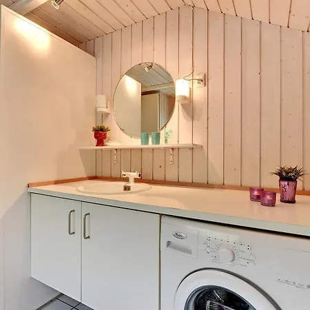 2 Bedroom Amazing In Hébergement de vacances