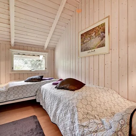 2 Bedroom Amazing In Hébergement de vacances Oksbøl